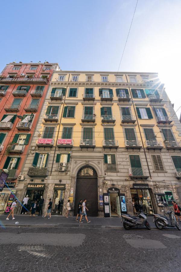 Appartamento Via Toledo 55 - Palazzo Della Porta Neapel Exteriör bild